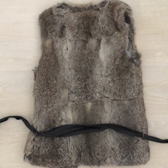 Indress Rabbit fur vest with pockets and tie - Picture 7 of 11